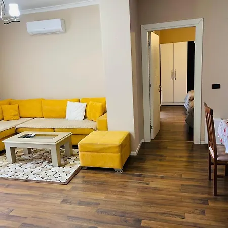 Spacious Modern 2br At Artificial Park Lägenhet Tirana