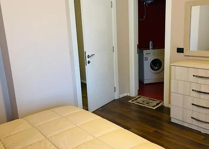 Spacious Modern 2br At Artificial Park